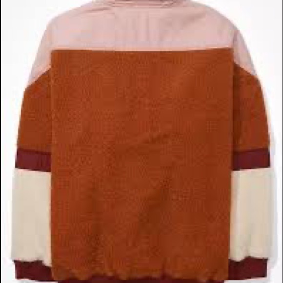 Sherpa Quarter-Zip - Picture 2 of 5